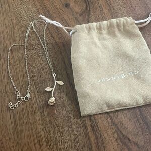 Dangling Rose Nacklace